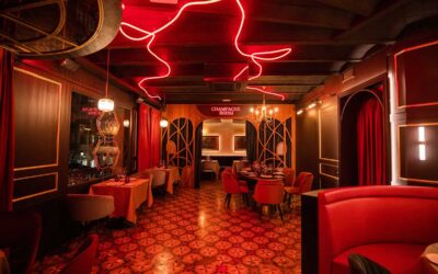 Luz roja y ámbar en el diseño de restaurantes