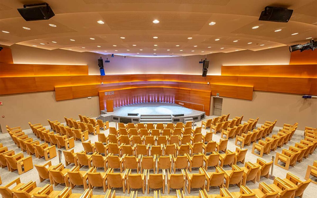 Iluminar el conocimiento: Campus IESE Business School Barcelona