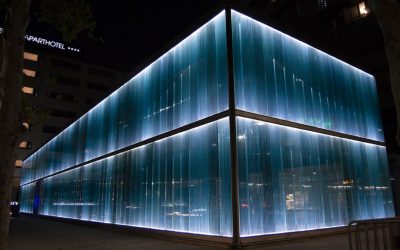 Iluminación lineal en fachadas dinámicas