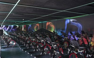 Using light to enhance physical activity in the fitness area